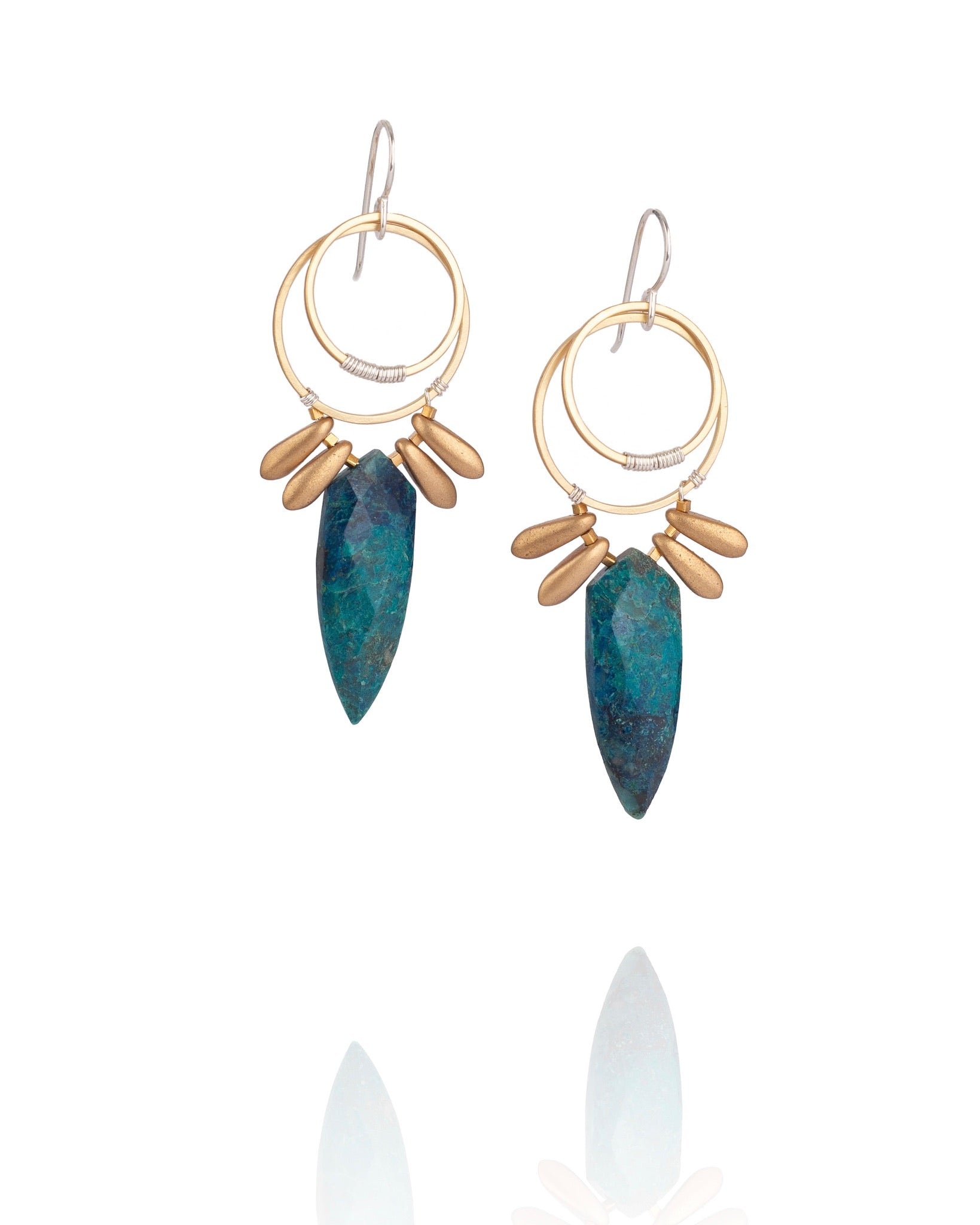 circle petal drop earrings in labradorite with Czech glass with silver electroplate