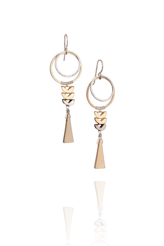 Rooted earrings in golds